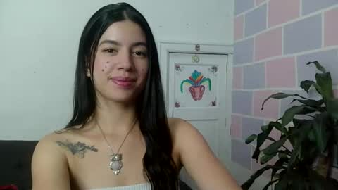 Snapshot of aine_ileana chatting on 06-09-26, 06:52 J online show from 06-09-26, 06:52