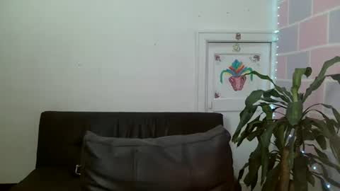 Snapshot of aine_ileana chatting on 07-10-26, 03:25 J online show from 07-10-26, 03:25