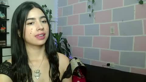 Snapshot of aine_ileana chatting on 07-26-26, 03:08 J online show from 07-26-26, 03:08
