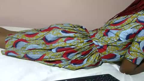 Snapshot of air_hottess chatting on 10-15-25, 07:52 Cindy online show from 10-15-25, 07:52