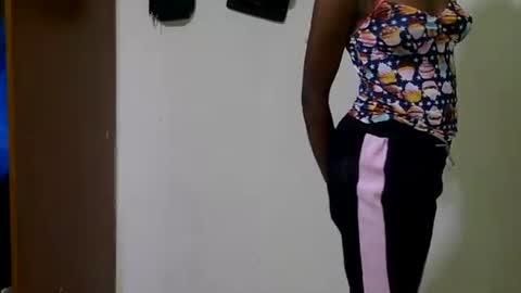 Snapshot of air_hottess chatting on 11-23-25, 08:03 Cindy online show from 11-23-25, 08:03