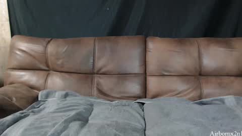 Snapshot of airbornx2n1 chatting on 10-30-25, 07:25 Leo Airborn Sir Daddy online show from 10-30-25, 07:25