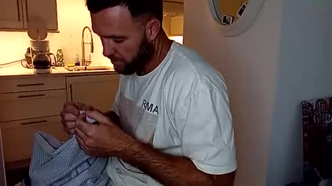 Mikea online show from 01-16-25, 01:47
