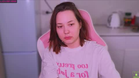 Snapshot of airyhill chatting on 03-22-26, 07:28 airyhill online show from 03-22-26, 07:28