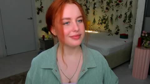Louise online show from 04-01-26, 01:41