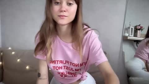 Snapshot of aisha__berry chatting on 10-09-25, 07:17 Aisha online show from 10-09-25, 07:17