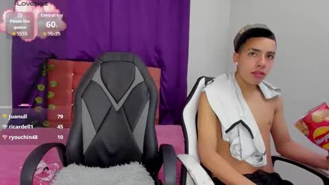 Snapshot of aisha_berry chatting on 09-30-25, 03:22 aisha_berry online show from 09-30-25, 03:22