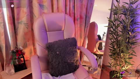 Aisha online show from 01-11-25, 03:42