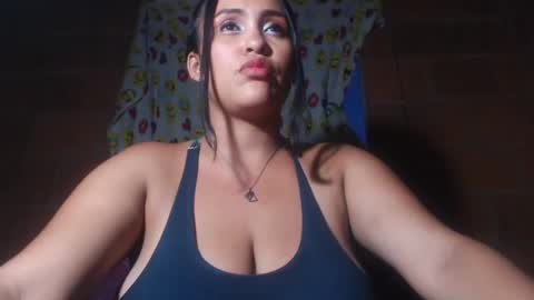 aisha koswell3 online show from 02-02-25, 11:32