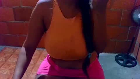 aisha koswell3 online show from 01-06-26, 01:15