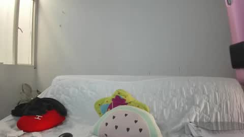 Katie   online show from 02-11-26, 03:17