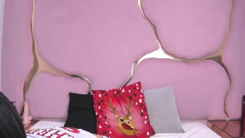 Aisha online show from 12-02-25, 01:17