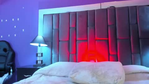 Aisha online show from 03-06-25, 08:27