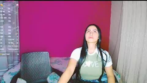 aisha_stacey0410 online show from 02-11-25, 07:02