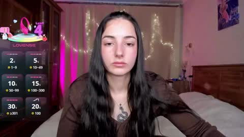 Snapshot of aishagolden chatting on 01-15-26, 12:43 Aisha online show from 01-15-26, 12:43