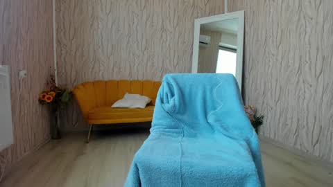 Snapshot of aisharouhi chatting on 01-12-25, 08:25 Aisha online show from 01-12-25, 08:25