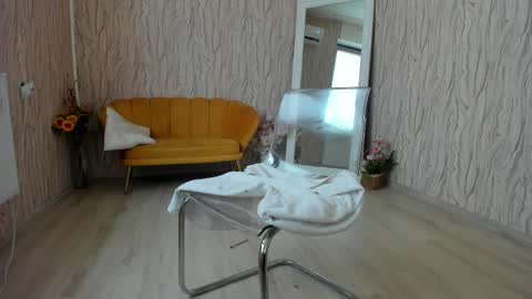 Snapshot of aisharouhi chatting on 02-15-25, 11:39 Aisha online show from 02-15-25, 11:39