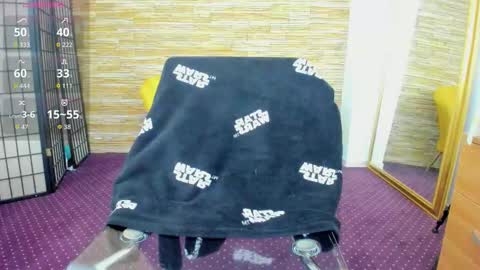 Snapshot of aisharouhi chatting on 10-06-25, 04:10 Aisha online show from 10-06-25, 04:10