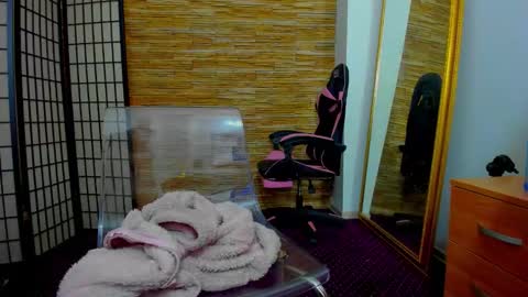 Aisha online show from 02-07-26, 05:11