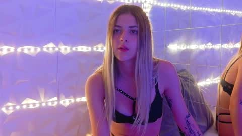 Aisha online show from 09-24-25, 04:05