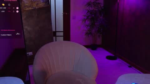 aishiro online show from 09-22-25, 06:10