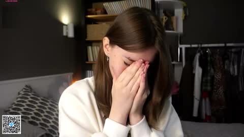 Aliza online show from 10-06-25, 01:03