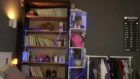 Snapshot of aislyfarran chatting on 02-20-26, 01:13 Aliza online show from 02-20-26, 01:13