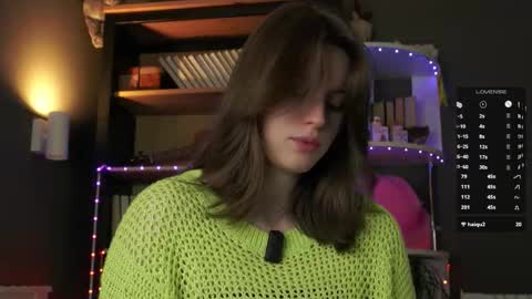 Snapshot of aislyfarran chatting on 03-04-26, 01:22 Aliza online show from 03-04-26, 01:22