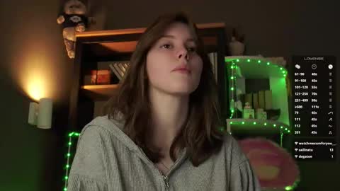 Snapshot of aislyfarran chatting on 03-06-26, 01:13 Aliza online show from 03-06-26, 01:13