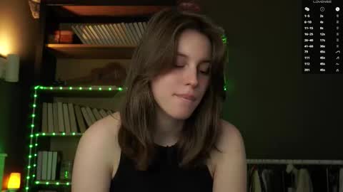 Snapshot of aislyfarran chatting on 03-13-26, 01:23 Aliza online show from 03-13-26, 01:23