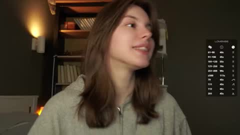 Snapshot of aislyfarran chatting on 03-20-26, 01:21 Aliza online show from 03-20-26, 01:21