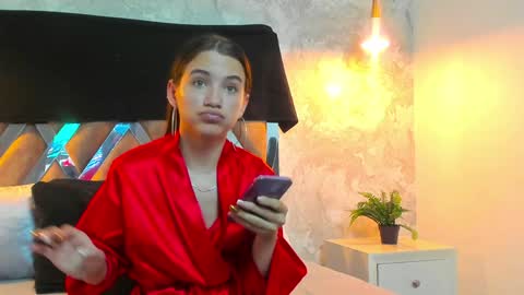 little aitana  online show from 12-12-24, 08:57