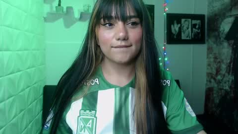 Aitana online show from 12-18-24, 09:08