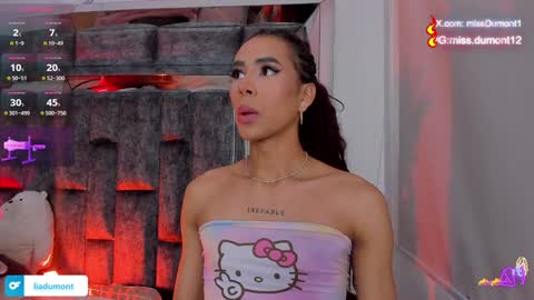 Queen Dumont   online show from 12-26-24, 08:32