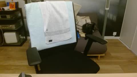 Snapshot of aixcited chatting on 02-11-26, 06:24 aixcited online show from 02-11-26, 06:24