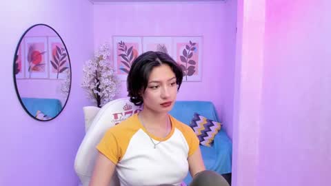 Snapshot of akaza_hakuji_ chatting on 02-01-25, 12:16 Azaka online show from 02-01-25, 12:16