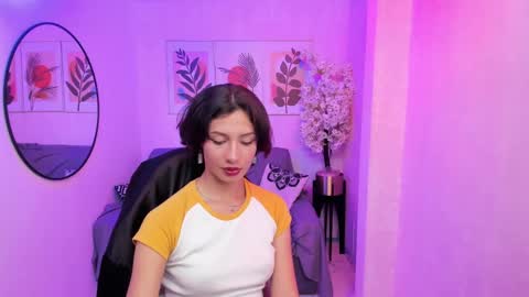 Snapshot of akaza_hakuji_ chatting on 02-22-25, 10:31 Azaka online show from 02-22-25, 10:31