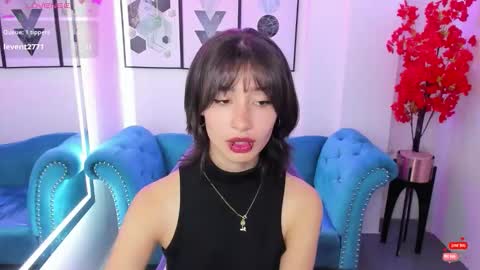 Snapshot of akaza_hakuji_ chatting on 09-27-25, 12:32 Azaka online show from 09-27-25, 12:32