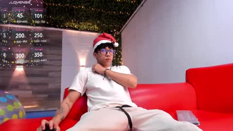 Snapshot of akazaboy chatting on 12-22-24, 05:12 akazaboy online show from 12-22-24, 05:12