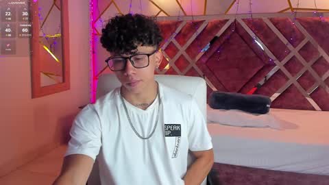 Snapshot of akazaboy chatting on 01-07-25, 04:08 akazaboy online show from 01-07-25, 04:08