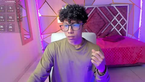 Snapshot of akazaboy chatting on 01-31-25, 04:25 akazaboy online show from 01-31-25, 04:25