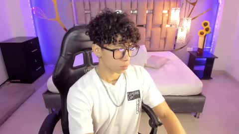 Snapshot of akazaboy chatting on 03-02-25, 04:28 akazaboy online show from 03-02-25, 04:28