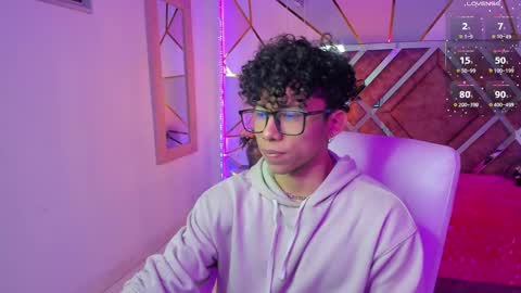 Snapshot of akazaboy chatting on 03-05-25, 04:34 akazaboy online show from 03-05-25, 04:34