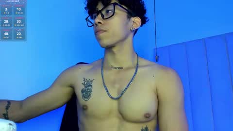 Snapshot of akazaboy chatting on 03-08-25, 12:09 akazaboy online show from 03-08-25, 12:09