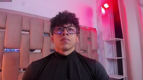 Snapshot of akazaboy chatting on 11-04-25, 05:50 akazaboy online show from 11-04-25, 05:50