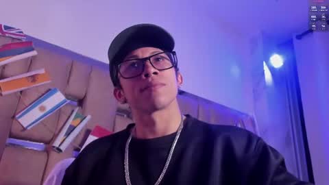 akazaboy online show from 06-14-26, 08:22