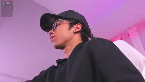 akazaboy online show from 06-30-26, 04:57