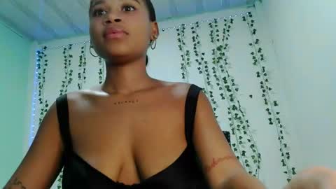 Snapshot of akemy_saunderz chatting on 06-11-26, 03:04 akemy_saunderz online show from 06-11-26, 03:04