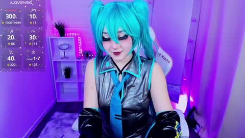 Snapshot of aki__ra chatting on 12-06-24, 09:13 Aki online show from 12-06-24, 09:13