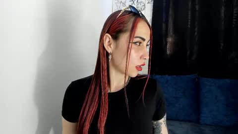 Snapshot of akila_clive chatting on 04-24-26, 08:44 carolina online show from 04-24-26, 08:44